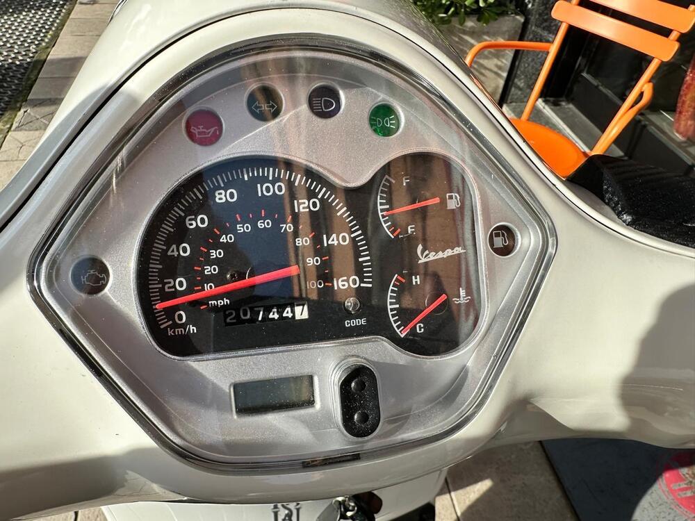 Vespa GTS 300 Super Sport ABS (2010 - 16) (5)