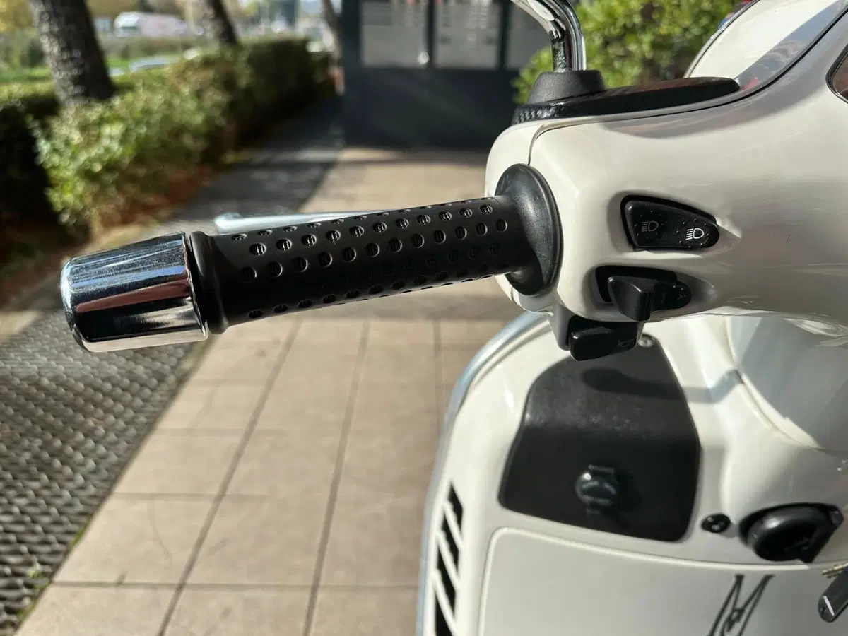 Vespa GTS 300 Super Sport ABS (2010 - 16) (14)