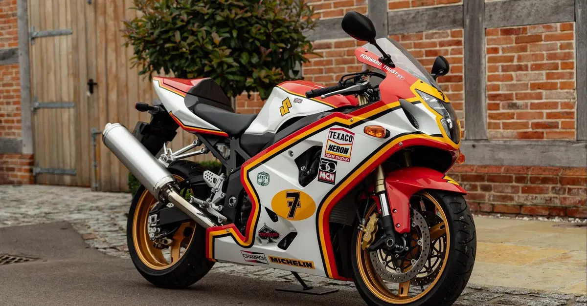 Perch&eacute; comprare la rarissima Suzuki GSX-R750 Barry Sheene all'asta il 30 ottobre?