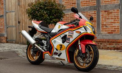 Perch&eacute; comprare la rarissima Suzuki GSX-R750 Barry Sheene all&#039;asta il 30 ottobre?