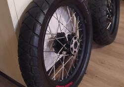 VENDO CERCHI &PNEUMATICI PIRELLI ANAKE PER GUZZI V Moto Guzzi