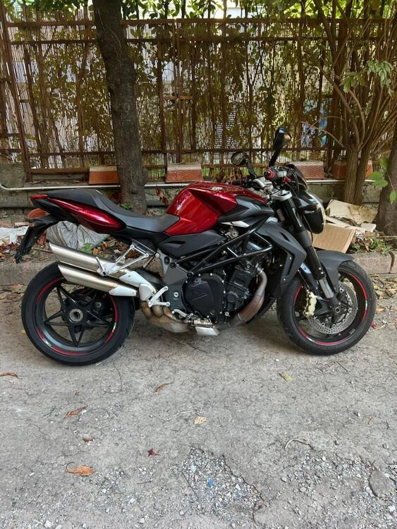 MV Agusta Brutale 920 (2011 - 12) (2)