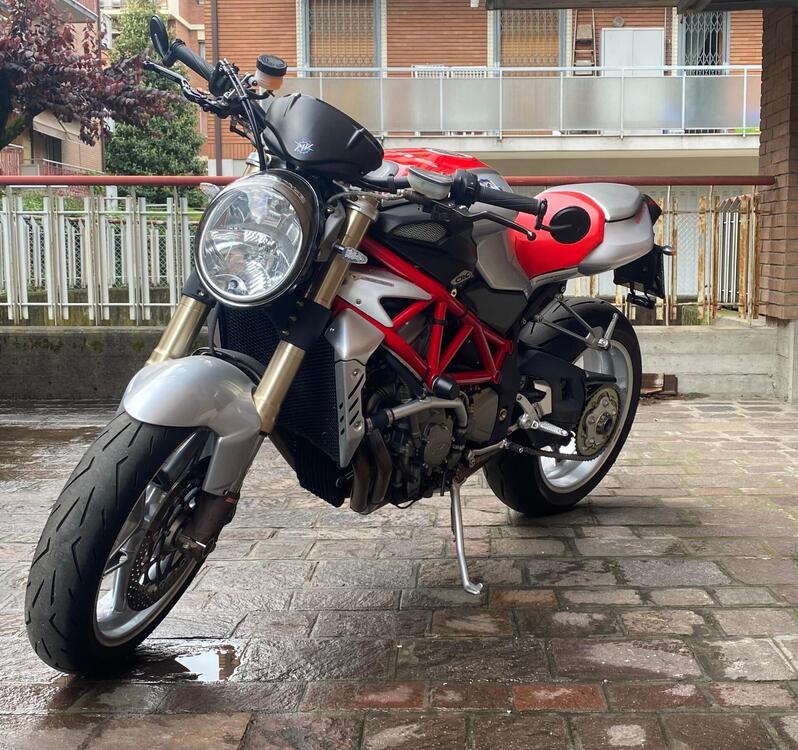 MV Agusta Brutale 910 S (2005 - 11) (2)