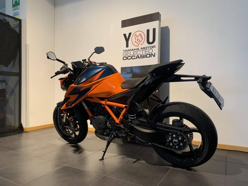 KTM 1290 Super Duke R (2021) (4)