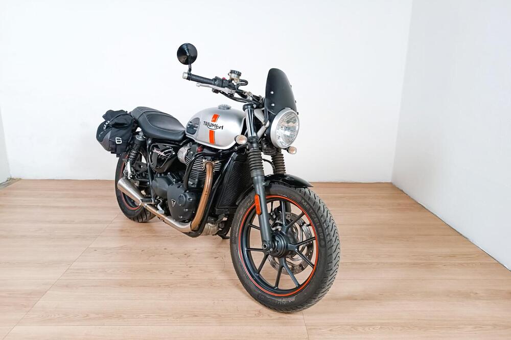 Triumph Street Twin 900 (2017 - 18) (2)