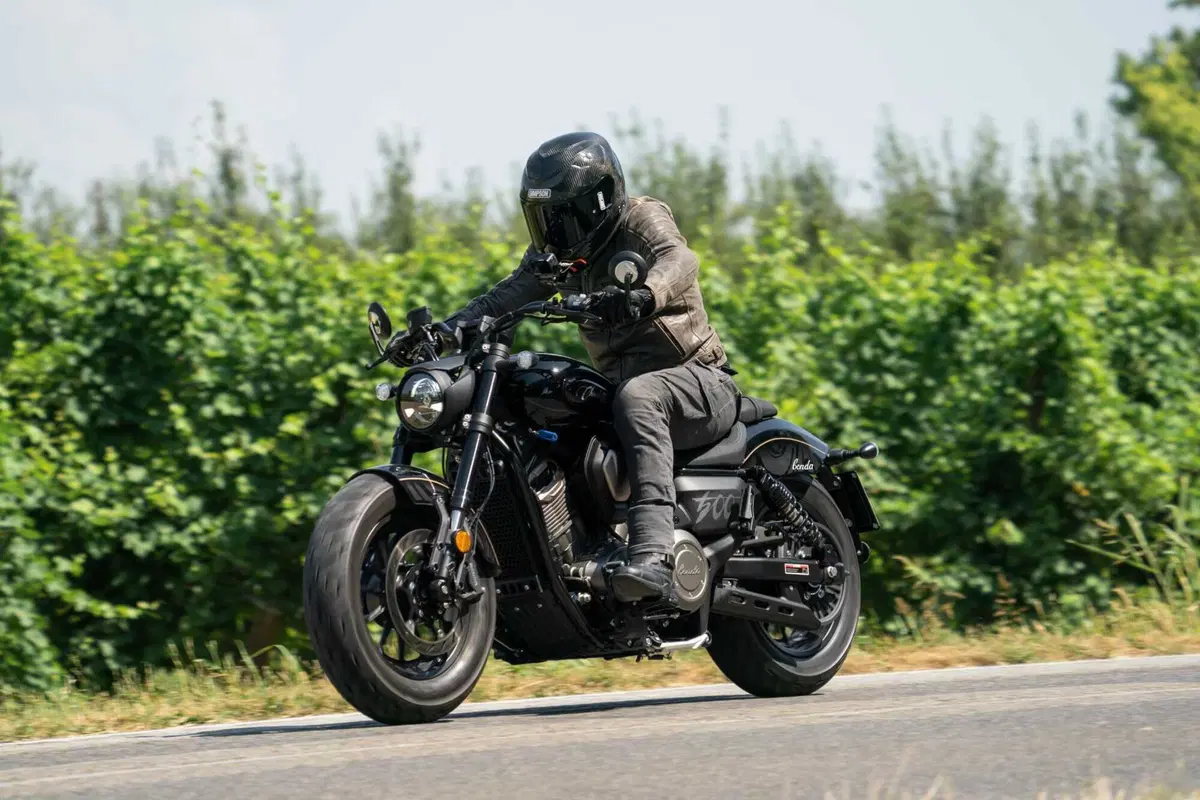 Benda Chinchilla 500: la cruiser V2 low cost per patente A2. La prova con pregi e difetti [VIDEO E GALLERY] (6)