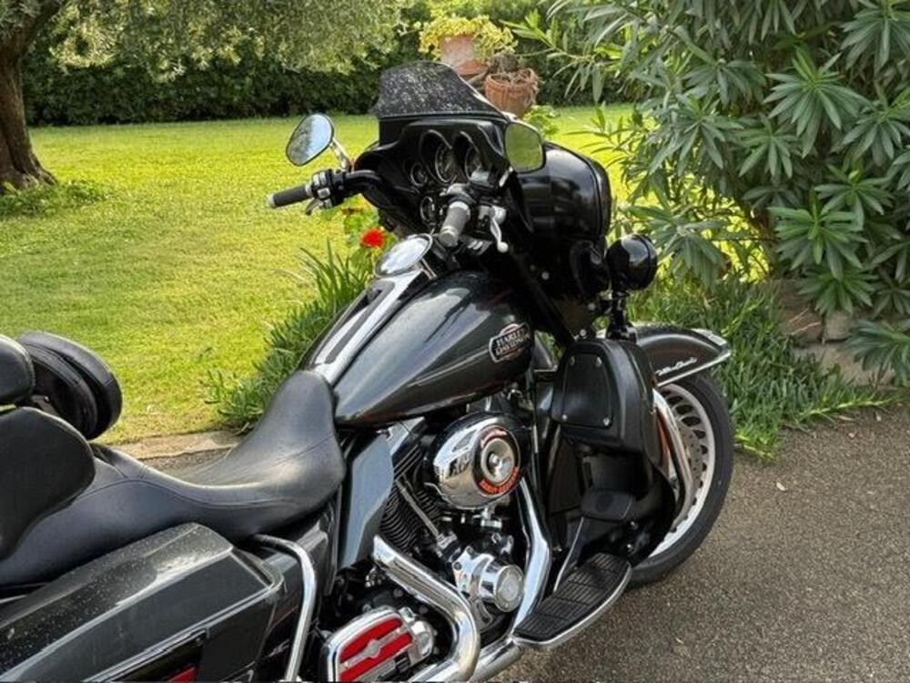 Harley-Davidson 1690 Electra Glide Ultra Limited (2010 - 13) - FLHTK (2)