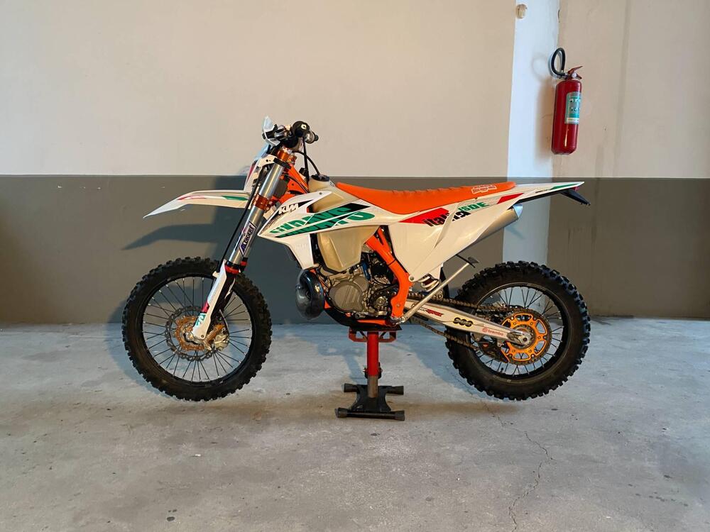 KTM EXC 250 TPI Six Days (2022) (3)