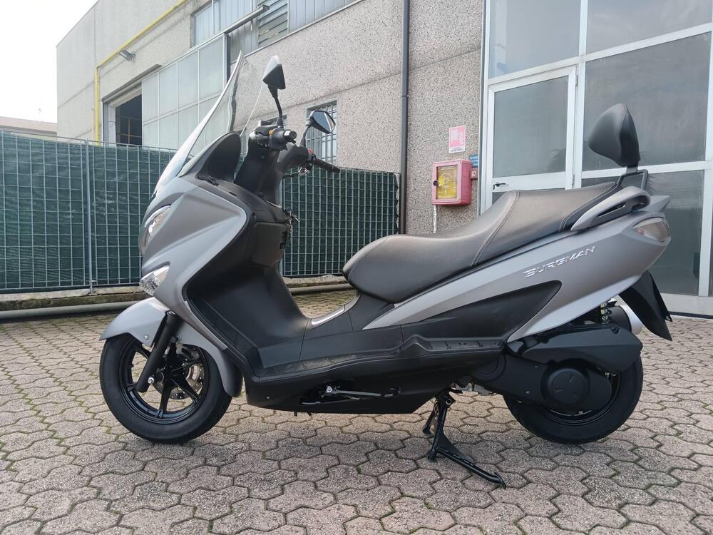 Suzuki Burgman UH 200 (2017 - 20) (2)