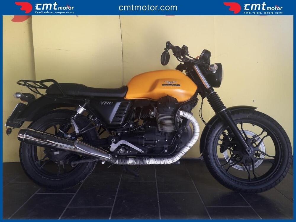 Moto Guzzi V7 II Stone (2015 - 17)