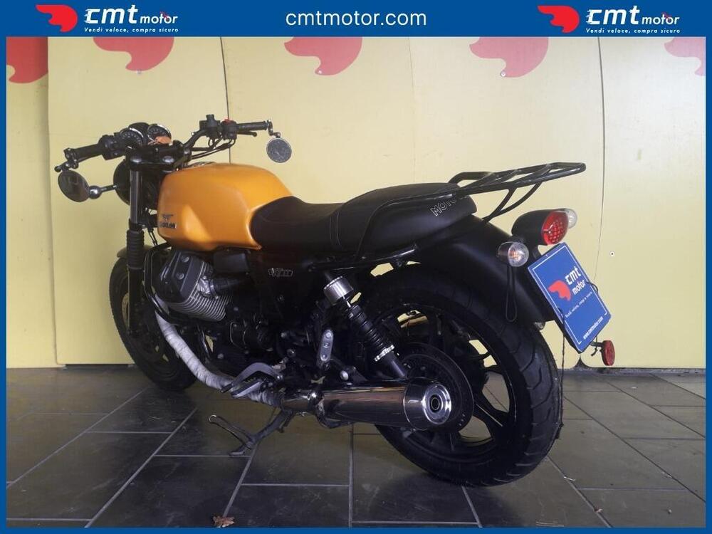 Moto Guzzi V7 II Stone (2015 - 17) (4)