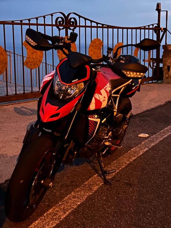 Ducati Hypermotard 950 RVE (2022 - 24) (5)