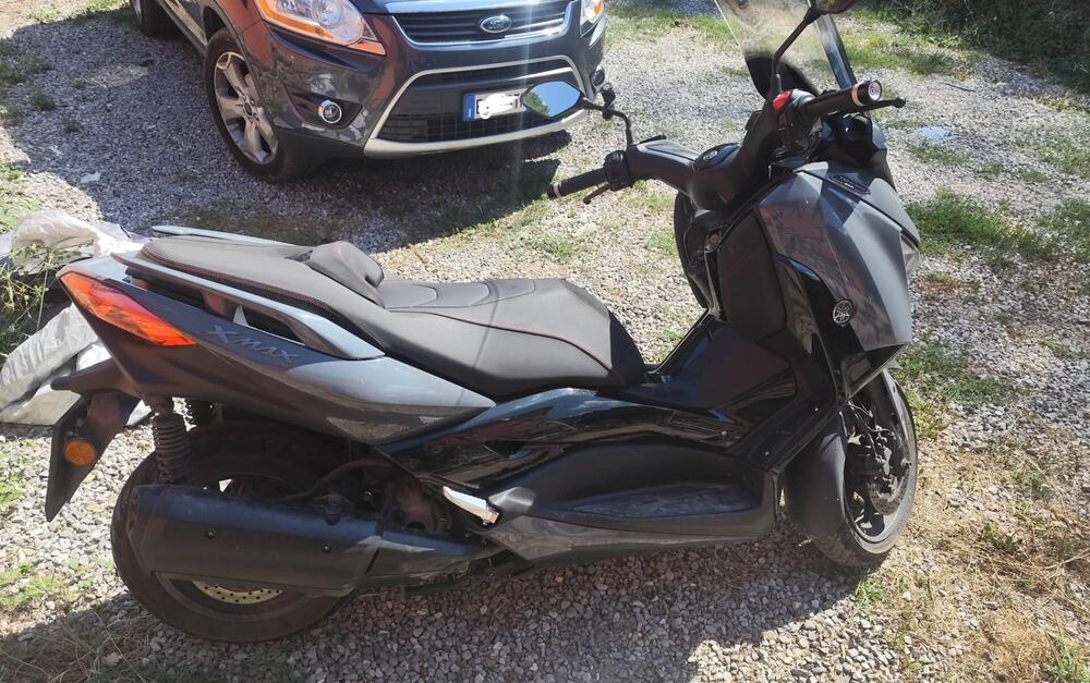 Yamaha X-Max 300 Tech Max (2021 - 24) (4)