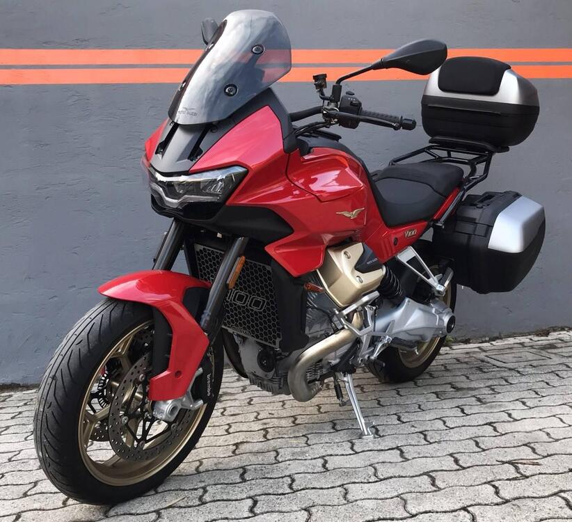 Moto Guzzi V100 Mandello (2023 - 24) (3)