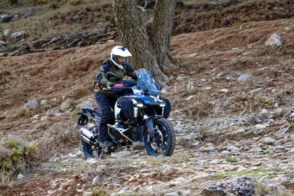BMW R 1300 GS Adventure, il nostro TEST: la globe-trotter definitiva? [VIDEO e GALLERY]