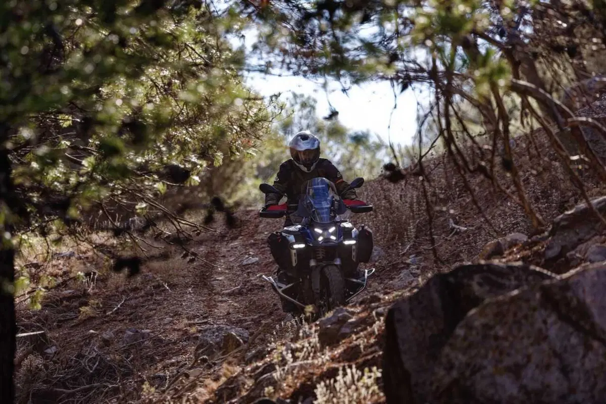 BMW R 1300 GS Adventure, il nostro TEST: la globe-trotter definitiva? [VIDEO e GALLERY] (3)