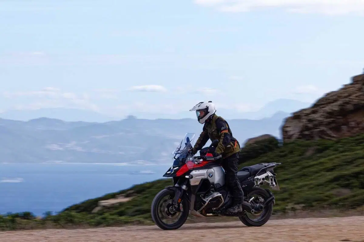 BMW R 1300 GS Adventure, il nostro TEST: la globe-trotter definitiva? [VIDEO e GALLERY] (10)