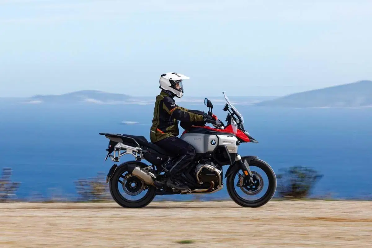 BMW R 1300 GS Adventure, il nostro TEST: la globe-trotter definitiva? [VIDEO e GALLERY] (11)