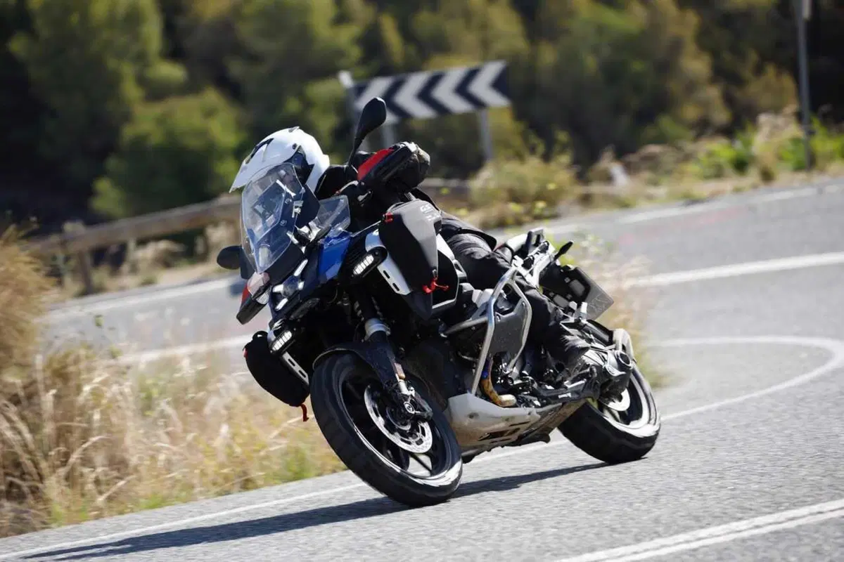 BMW R 1300 GS Adventure, il nostro TEST: la globe-trotter definitiva? [VIDEO e GALLERY] (15)