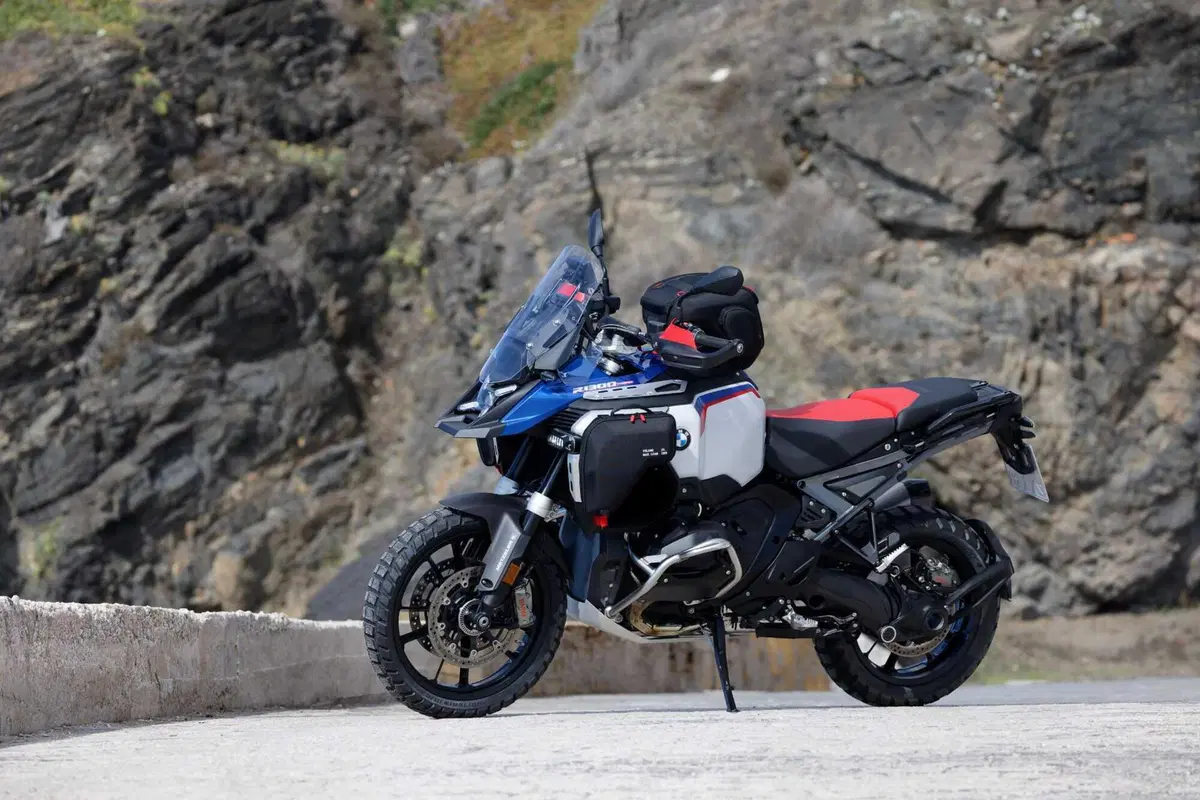 BMW R 1300 GS Adventure, il nostro TEST: la globe-trotter definitiva? [VIDEO e GALLERY] (3)