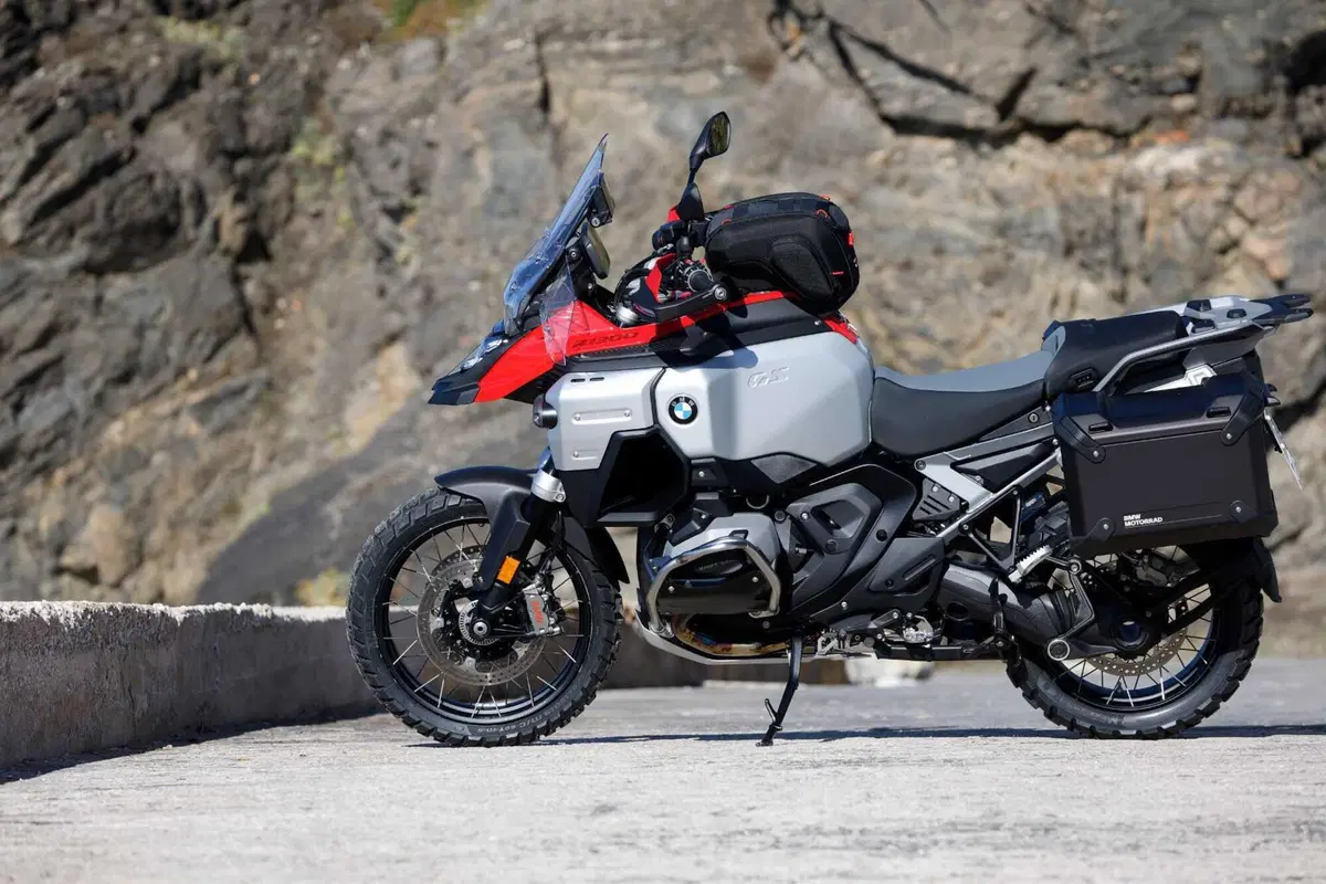BMW R 1300 GS Adventure, il nostro TEST: la globe-trotter definitiva? [VIDEO e GALLERY] (16)
