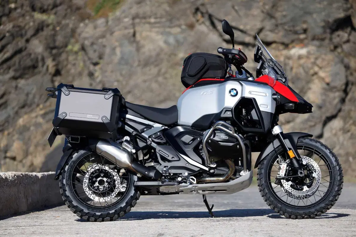 BMW R 1300 GS Adventure, il nostro TEST: la globe-trotter definitiva? [VIDEO e GALLERY] (23)