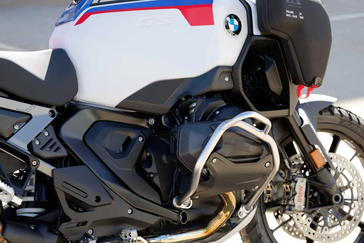 BMW R 1300 GS Adventure, il nostro TEST: la globe-trotter definitiva? [VIDEO e GALLERY] (18)