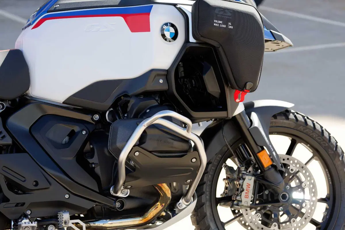 BMW R 1300 GS Adventure, il nostro TEST: la globe-trotter definitiva? [VIDEO e GALLERY] (19)