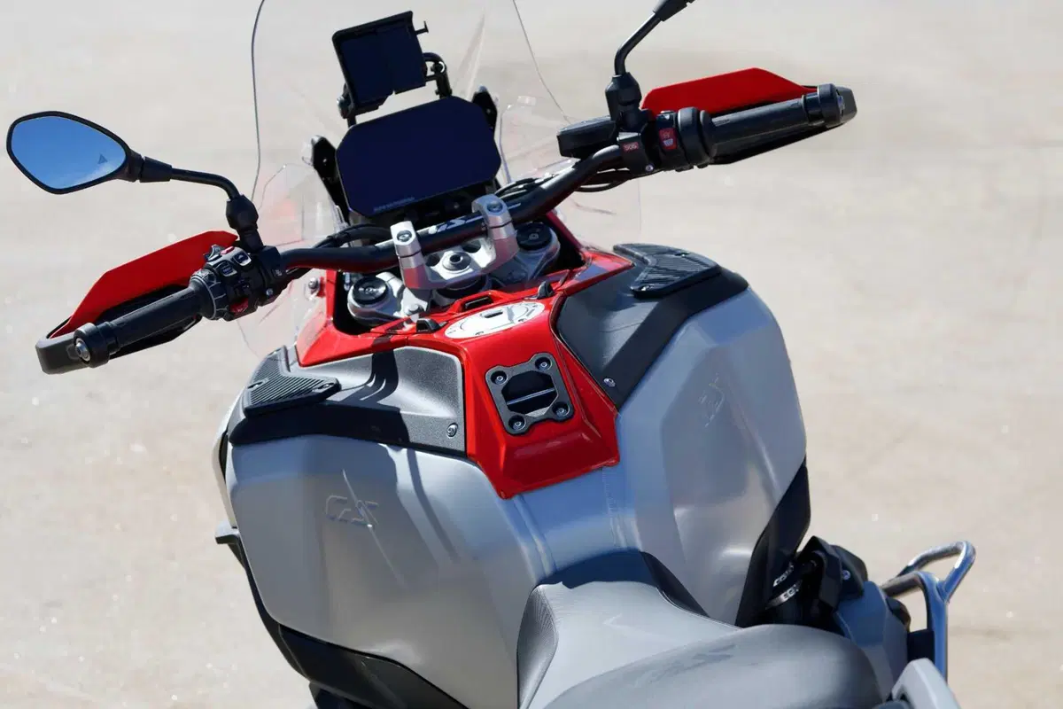 BMW R 1300 GS Adventure, il nostro TEST: la globe-trotter definitiva? [VIDEO e GALLERY] (22)