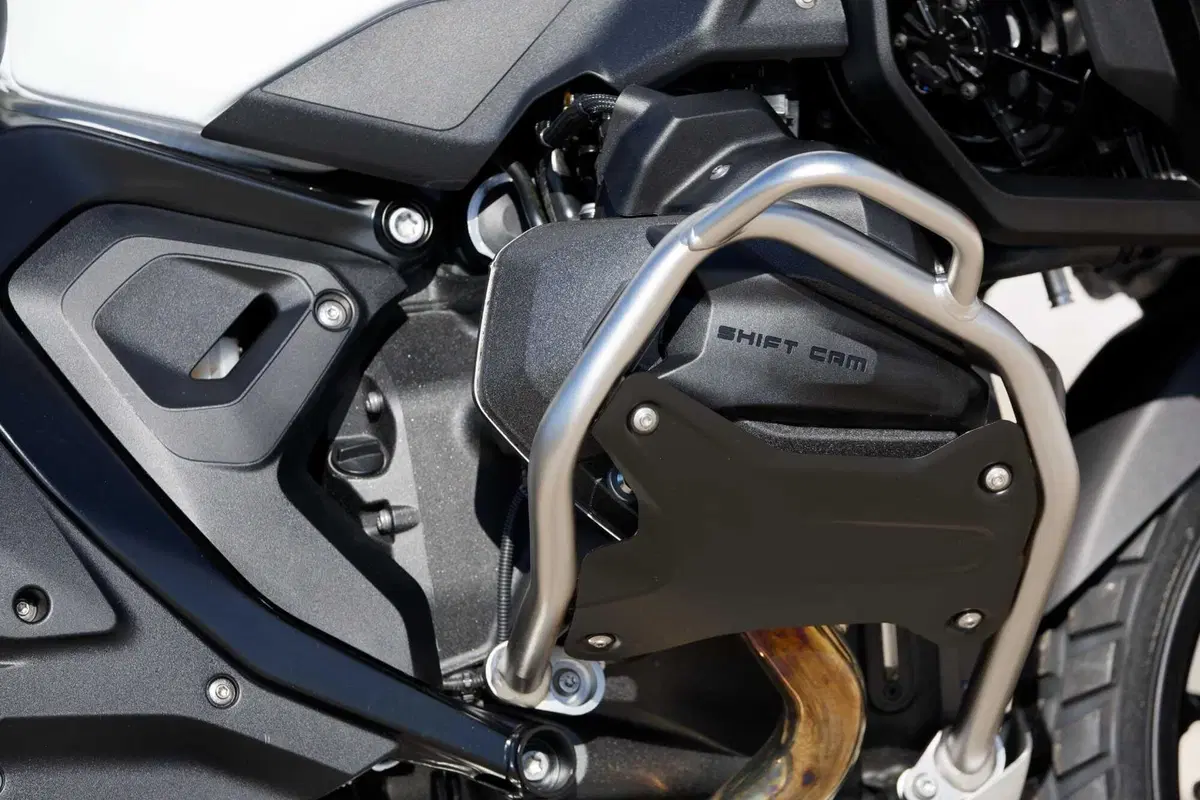 BMW R 1300 GS Adventure, il nostro TEST: la globe-trotter definitiva? [VIDEO e GALLERY] (37)