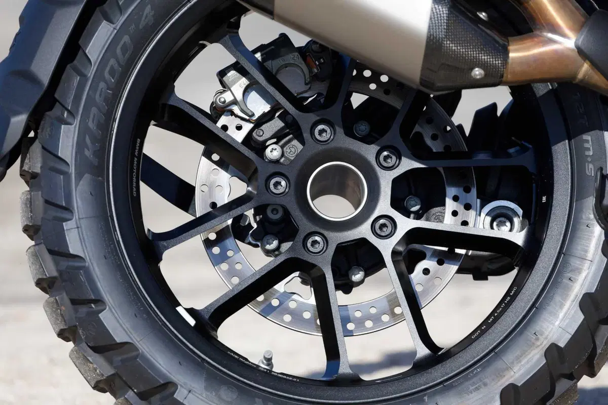 BMW R 1300 GS Adventure, il nostro TEST: la globe-trotter definitiva? [VIDEO e GALLERY] (38)