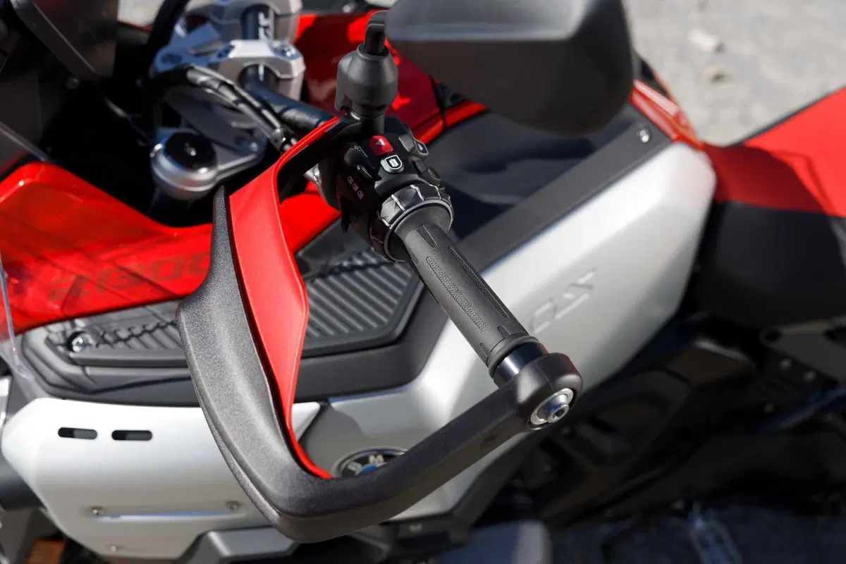 BMW R 1300 GS Adventure, il nostro TEST: la globe-trotter definitiva? [VIDEO e GALLERY] (64)