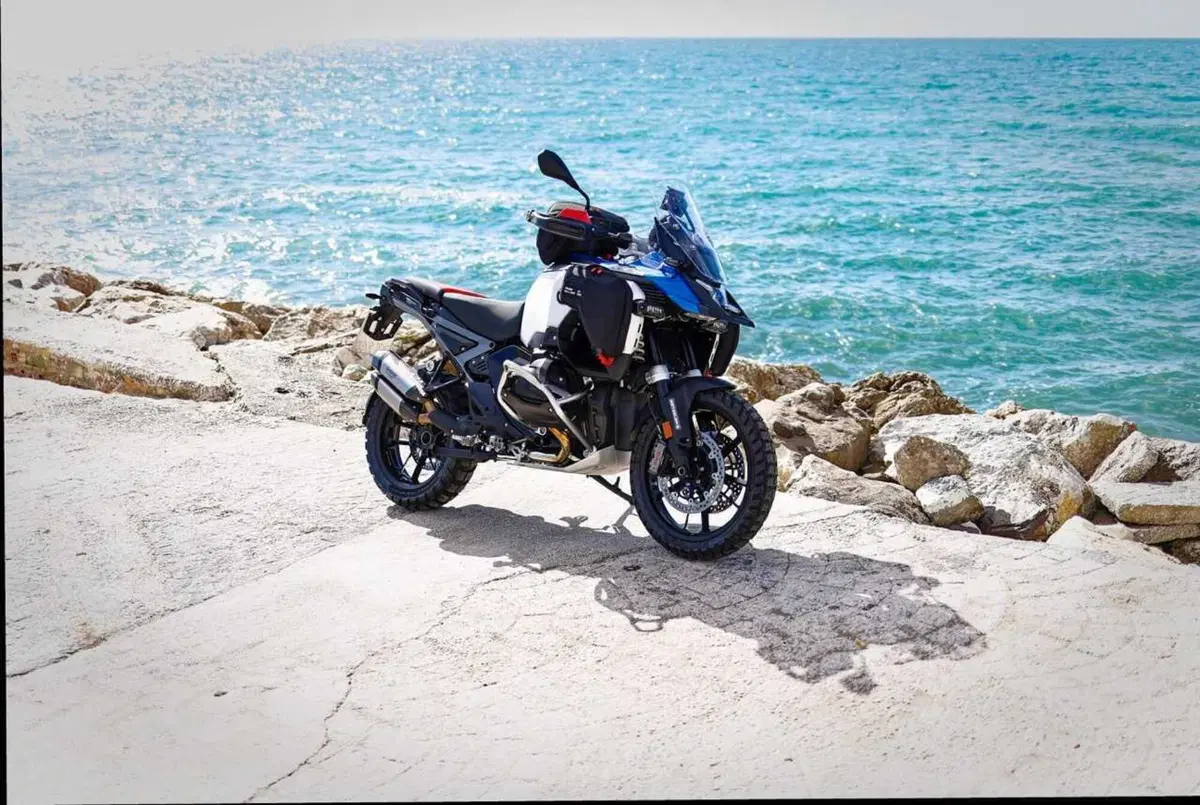 BMW R 1300 GS Adventure, il nostro TEST: la globe-trotter definitiva? [VIDEO e GALLERY] (3)
