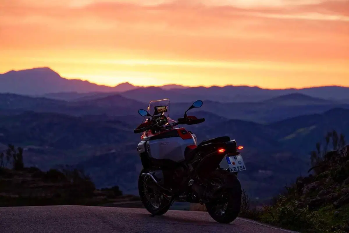 BMW R 1300 GS Adventure, il nostro TEST: la globe-trotter definitiva? [VIDEO e GALLERY] (34)