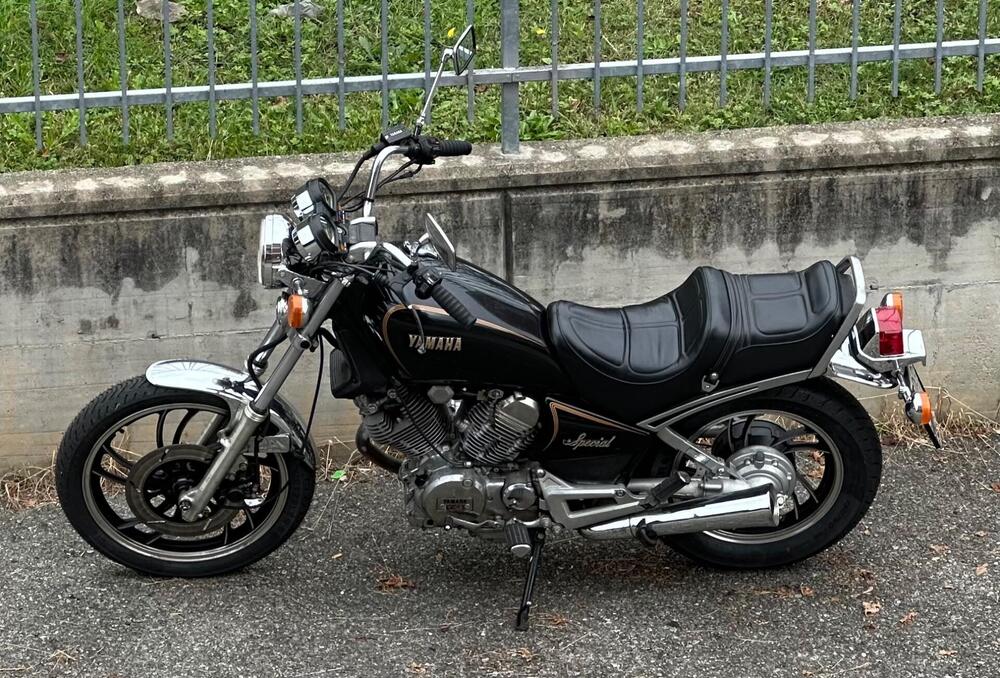 Yamaha XV 500 SE