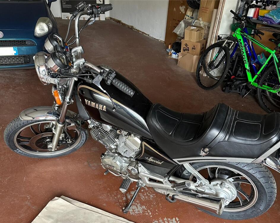 Yamaha XV 500 SE (2)