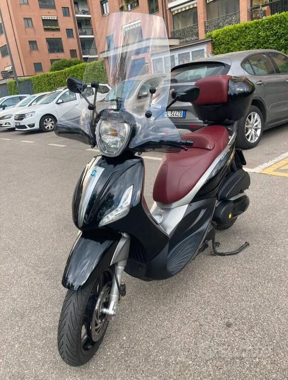 Piaggio Beverly 350 SportTouring ie (2011 - 15) (3)