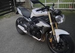 Triumph Street Triple (2013) usata