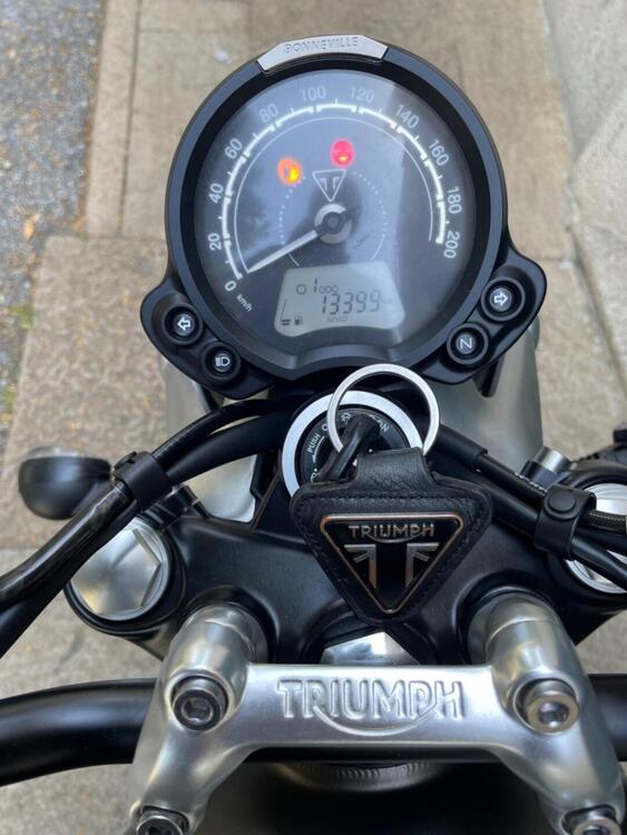 Triumph Street Twin 900 (2019 - 20) (2)