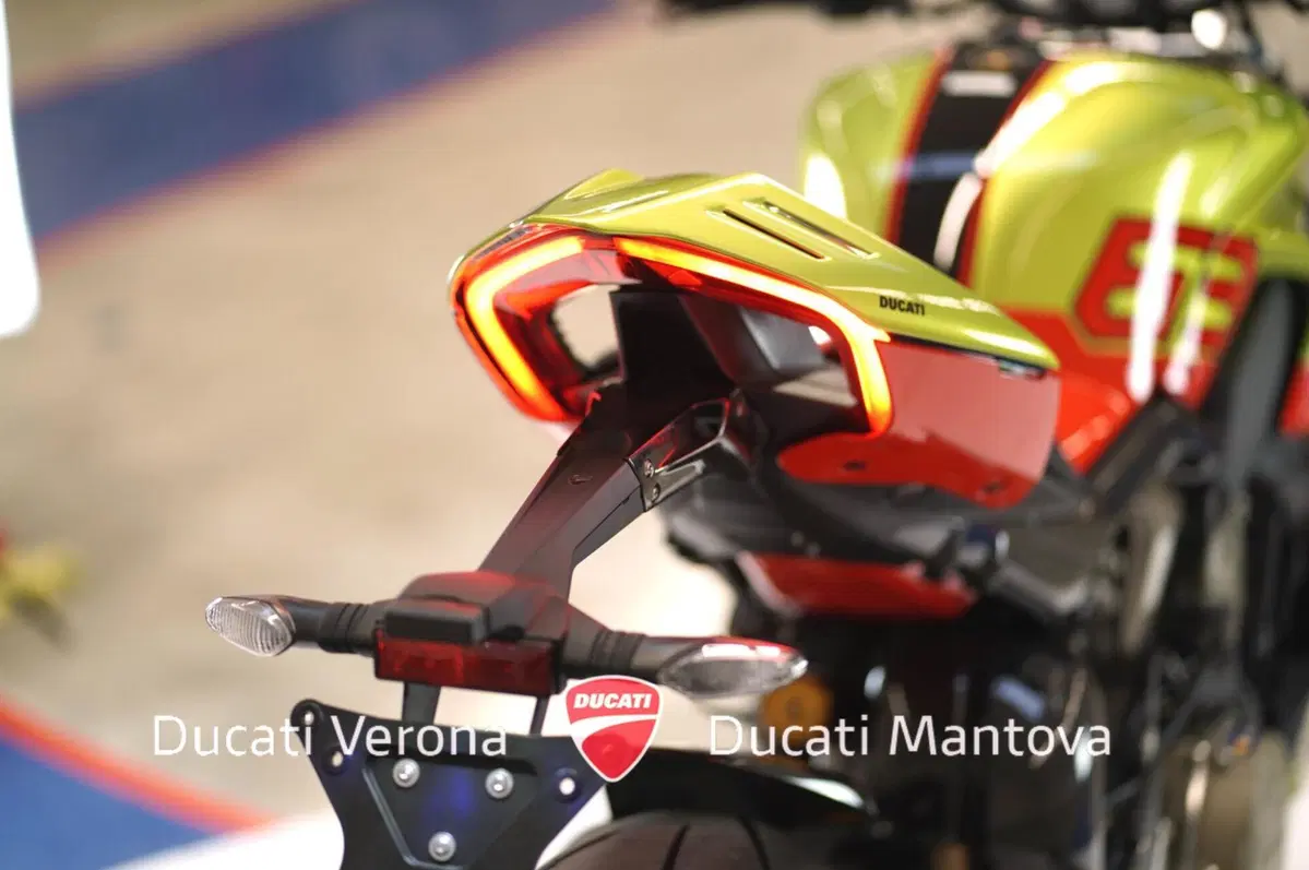 Ducati Streetfighter V4 Lamborghini (2023 - 24) (13)