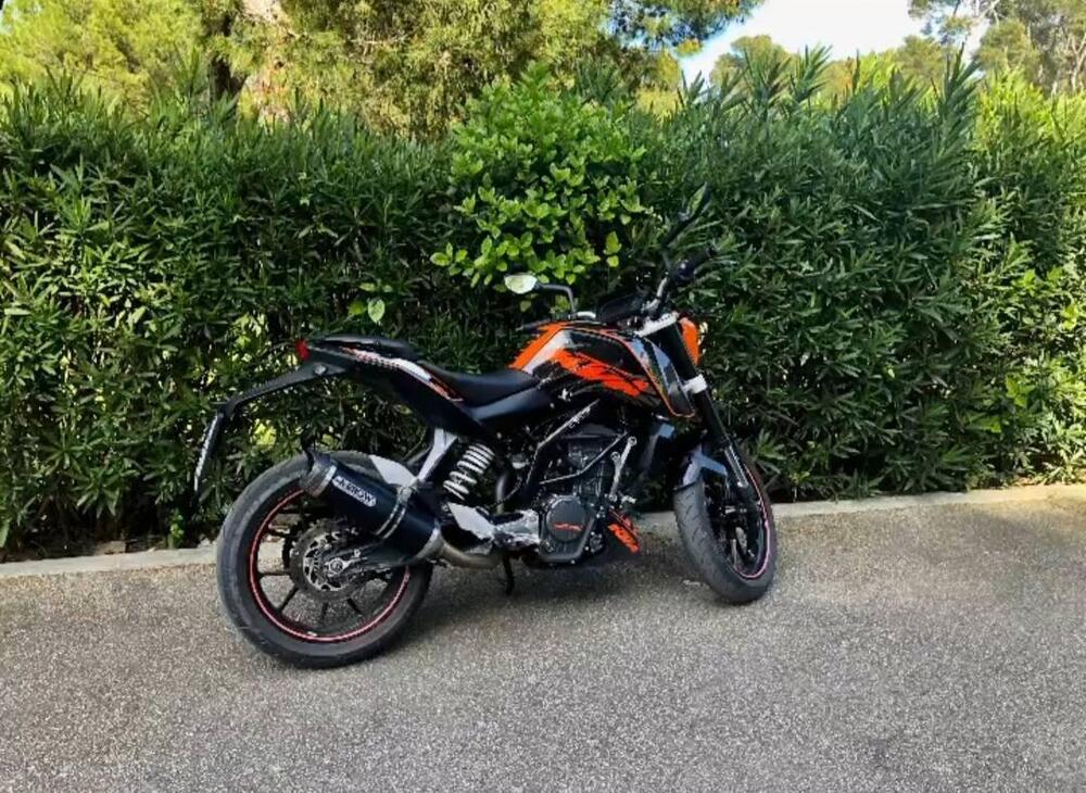 KTM 125 Duke ABS (2013 - 16) (2)