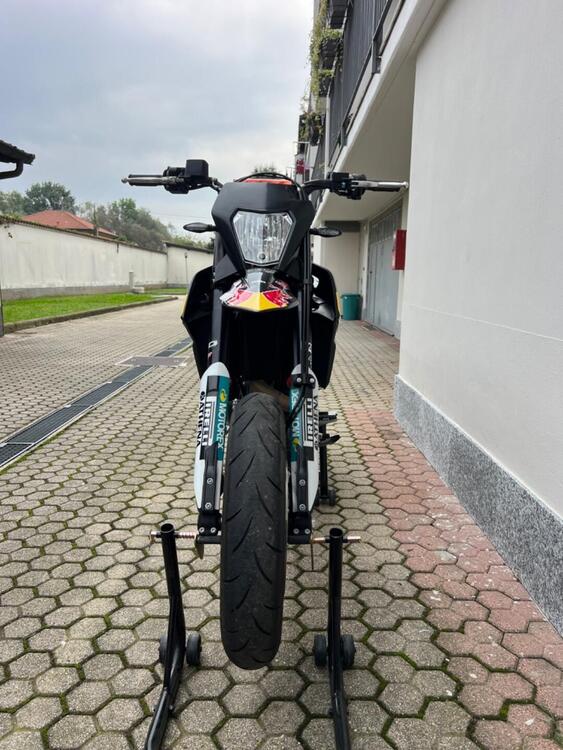 KTM 690 SMC R (2019 - 20) (3)