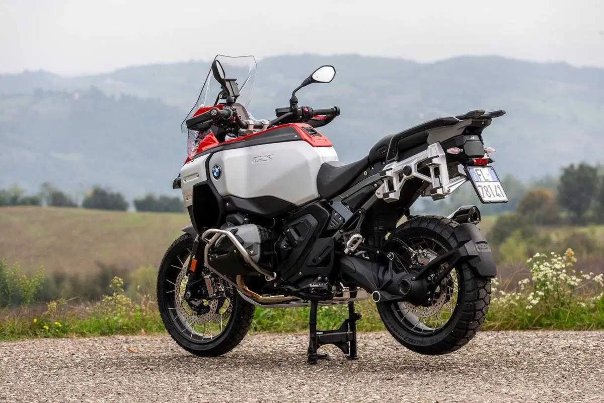 BMW R 1300 GS Adventure, il nostro TEST: la globe-trotter definitiva? [VIDEO e GALLERY] (3)