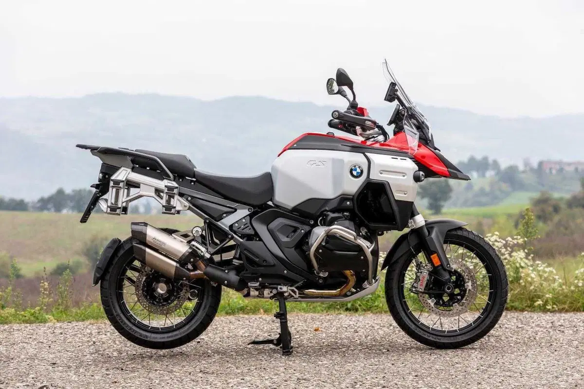 BMW R 1300 GS Adventure, il nostro TEST: la globe-trotter definitiva? [VIDEO e GALLERY] (5)