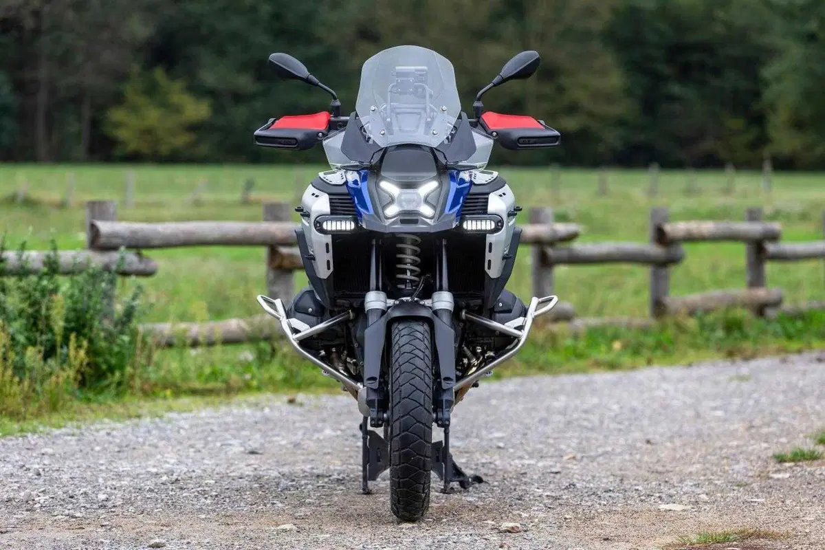 BMW R 1300 GS Adventure, il nostro TEST: la globe-trotter definitiva? [VIDEO e GALLERY] (17)