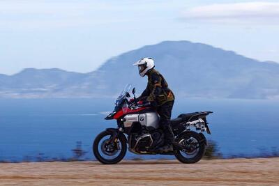 BMW R 1300 GS Adventure, il nostro TEST: la globe-trotter definitiva? [VIDEO e GALLERY]