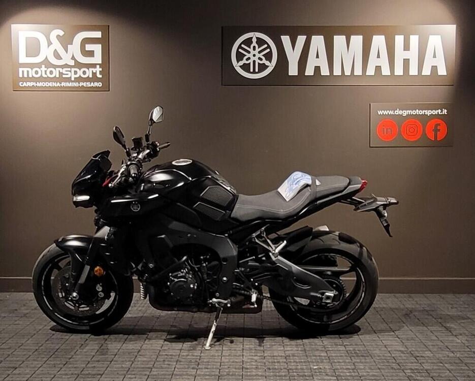 Yamaha MT-10 (2022 - 24) (4)