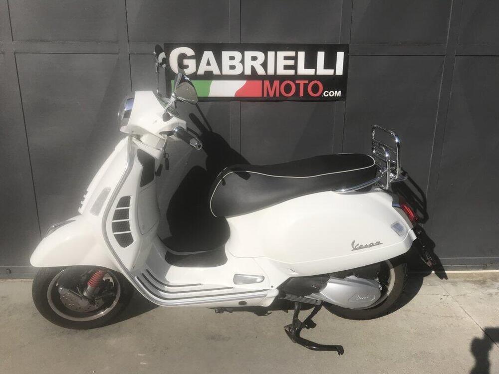 Vespa GTS 300 Hpe (2019)