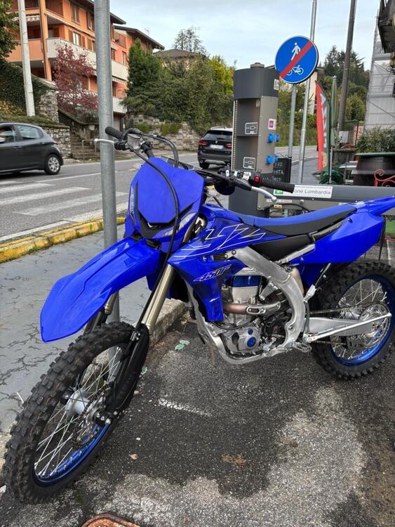 Yamaha YZ 450 F (2022)