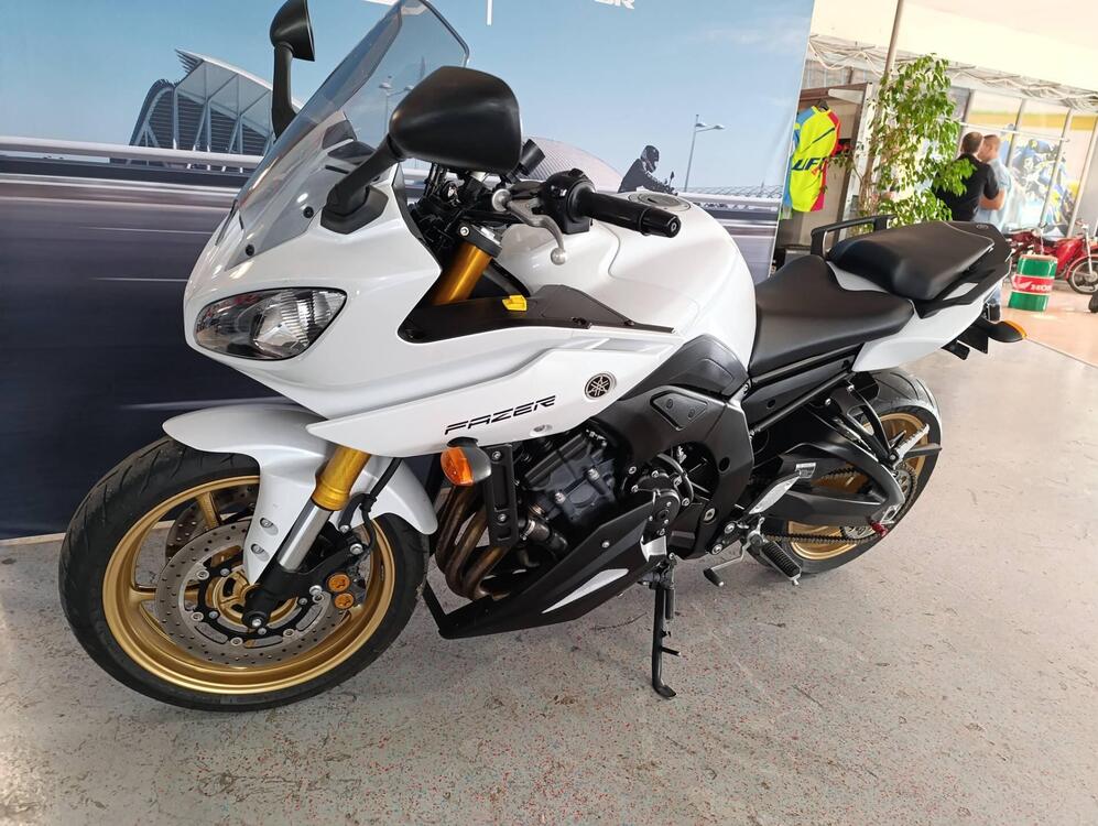 Yamaha Fazer 8 (2010 - 16) (4)